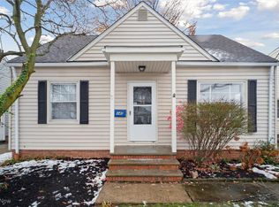 440 E 329th St, Eastlake, OH 44095