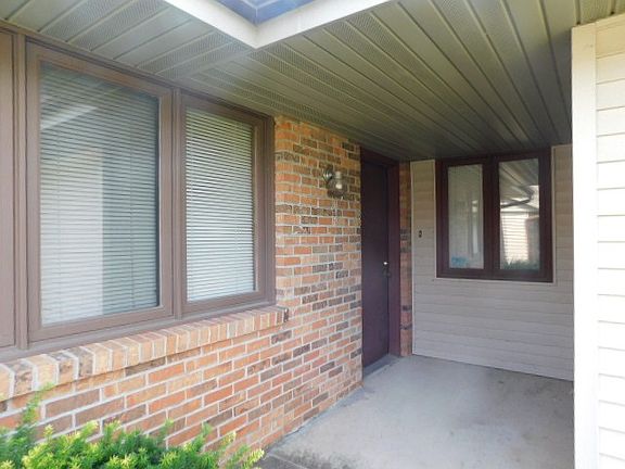 2nd image of 753 Tulip Ln