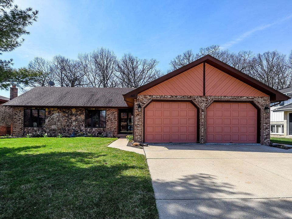 1st image of 342 Woodlane Ct