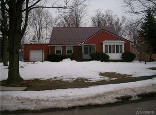 29 Sylvan Pkwy, Akron, NY 14001
