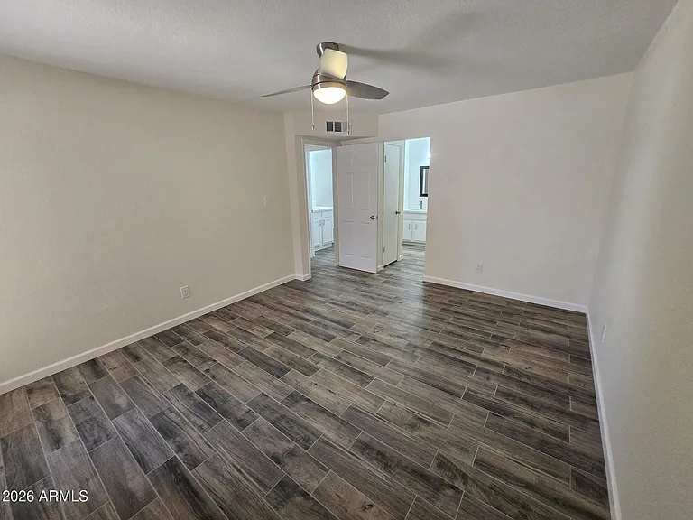 715 N Arrowhead Dr #3 — Photo 15
