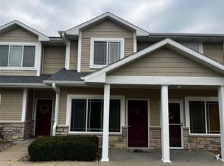 2240 Hart Ave APT 3, Des Moines, IA 50320