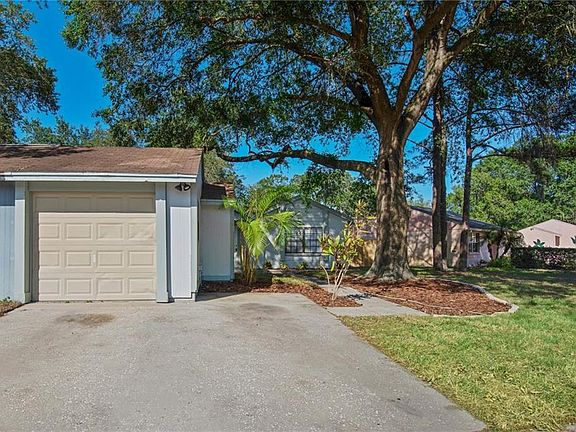 2nd image of 16049 Grass Lake Dr
