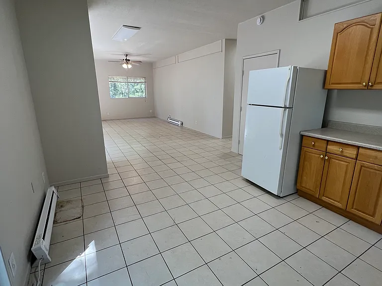 440 Cold Springs Rd #A — Photo 2