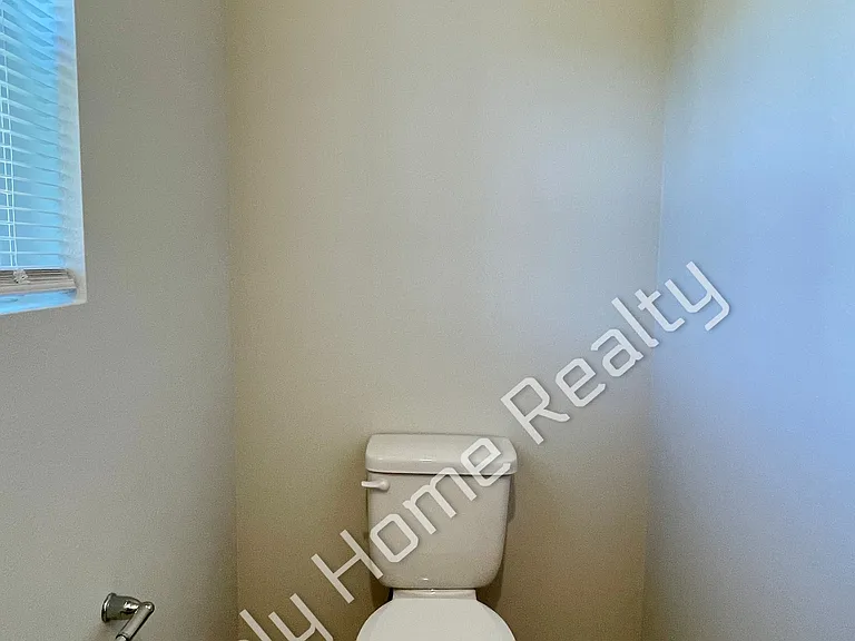 8797 Corona Ct NE #A — Photo 9