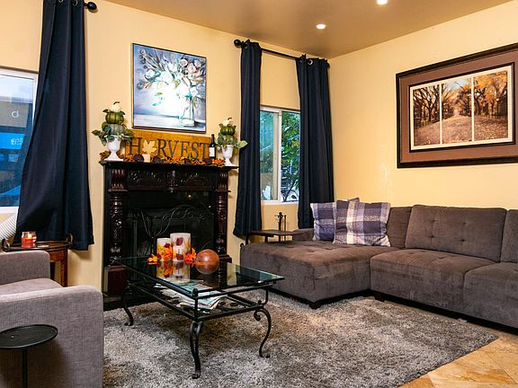4th image of 377 Blackfoot Ln