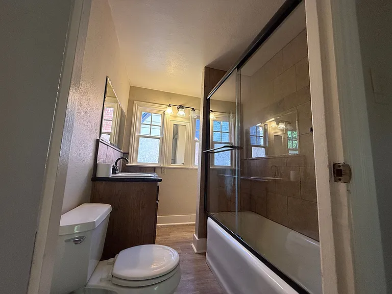 1435 18th St NE — Photo 46