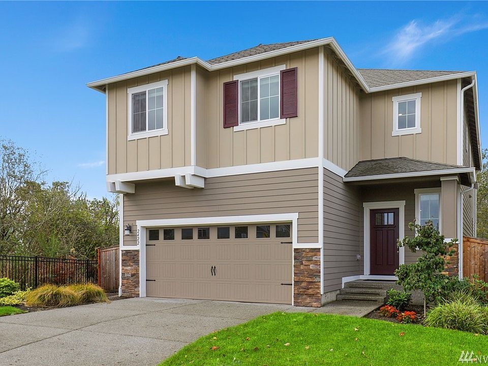 1st image of 2422 55th Ave NE
