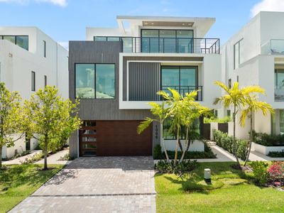 1066 Del Harbour Drive, Delray Beach, FL, 33483