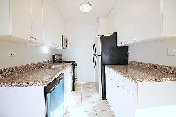 1st image of 175 W 90th St #9F