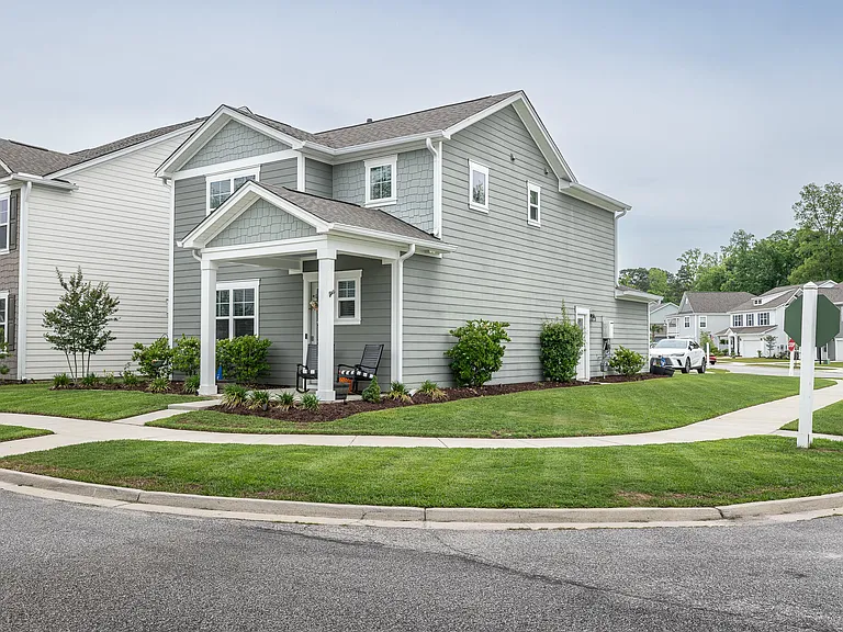 153 Brant Dr — Photo 2