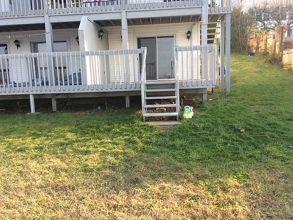 2nd image of 88 Cove St APT B