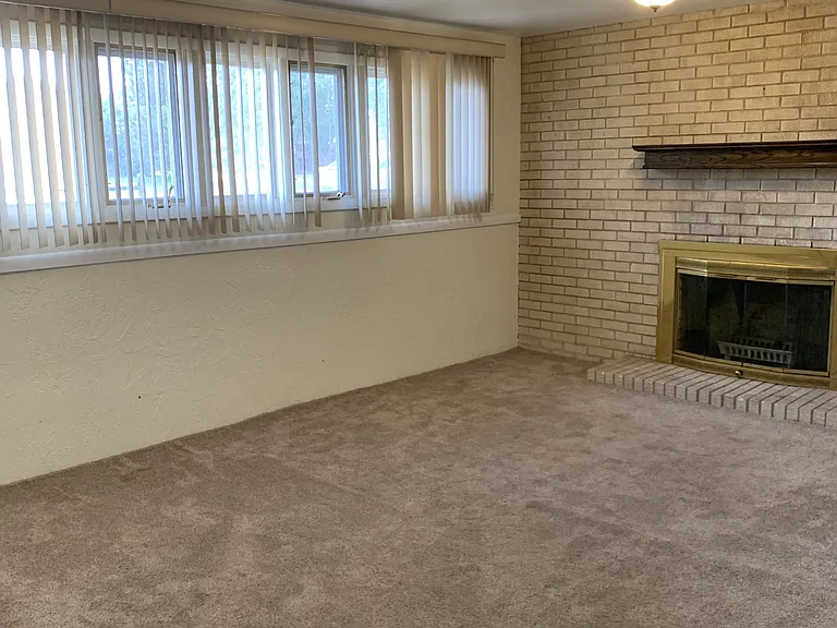 1705 Symons St — Photo 10