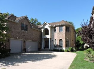 204 S Evergreen Ave, Arlington Heights, IL 60005