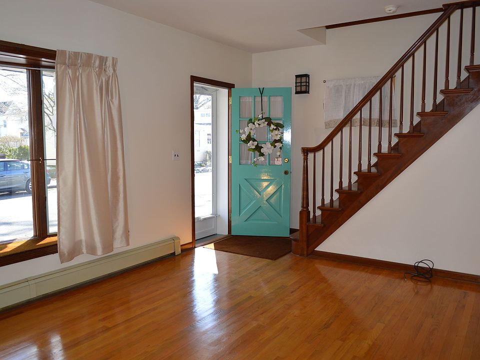 1st image of 13-36 5th St #1X