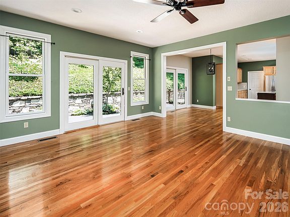 4th image of 103 Woodburn Dr
