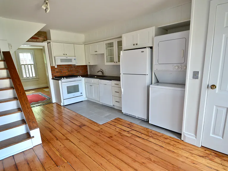 236 Jackson St #B — Photo 22