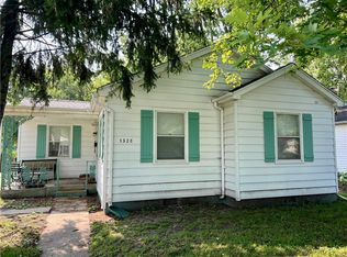 1328 S 6th St, Mattoon, IL 61938