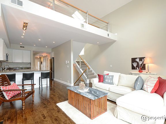 Kitchen/Living Room