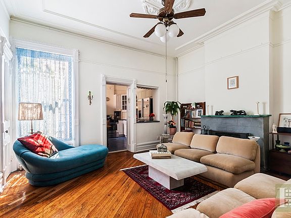 2nd image of 464 Macdonough St #A