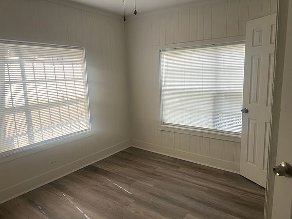 4th image of 1003 Rondo St