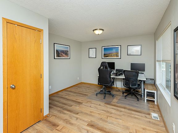 2nd image of 10202 Catalina Dr