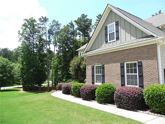 4th image of 2505 Lois Ct