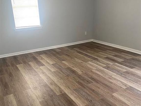 4th image of 4498 Wooddale Ave #1