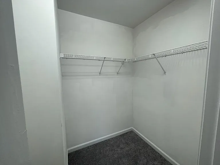 929 Nottingham Dr — Photo 22