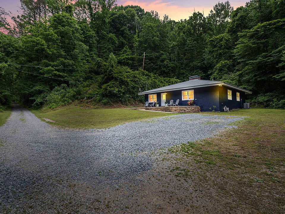 1st image of 675 Clay Dr