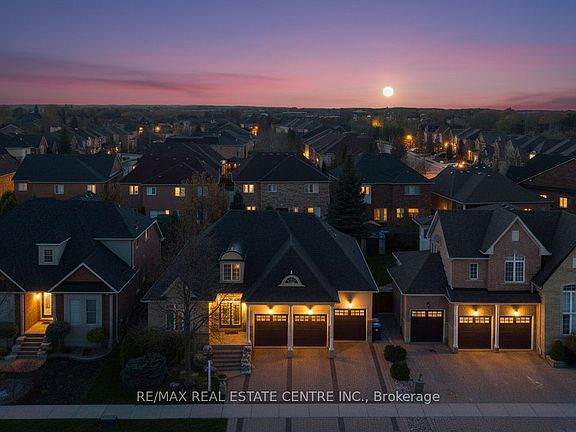 2nd image of 10 Eiffel Blvd