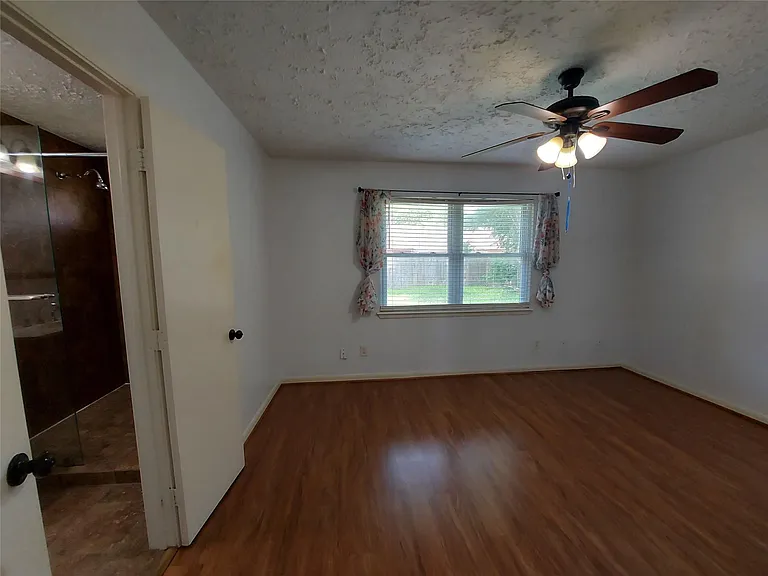 3807 Quiet Place Dr — Photo 9
