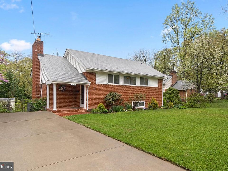 1st image of 4202 Woodland Dr