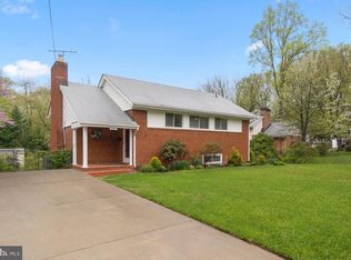 4202 Woodland Dr, Fairfax, VA 22030