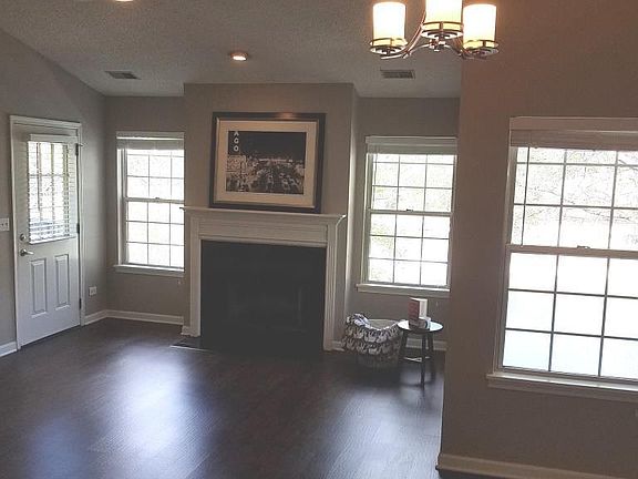 5th image of 1811 Michigan Ave APT 203