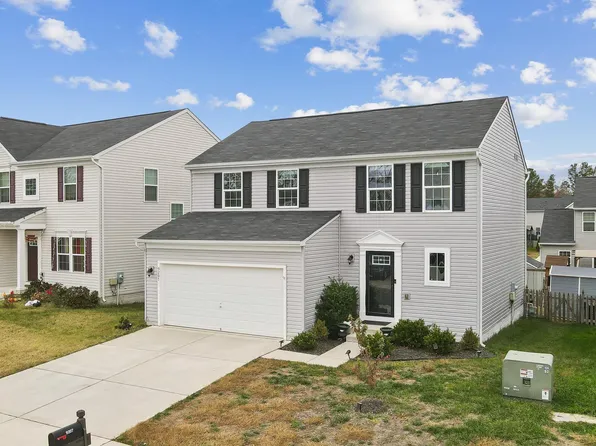 9207 Wood Creek Cir, Fredericksburg, VA 22407