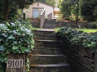 9101 SW 23rd Dr, Portland, OR 97219