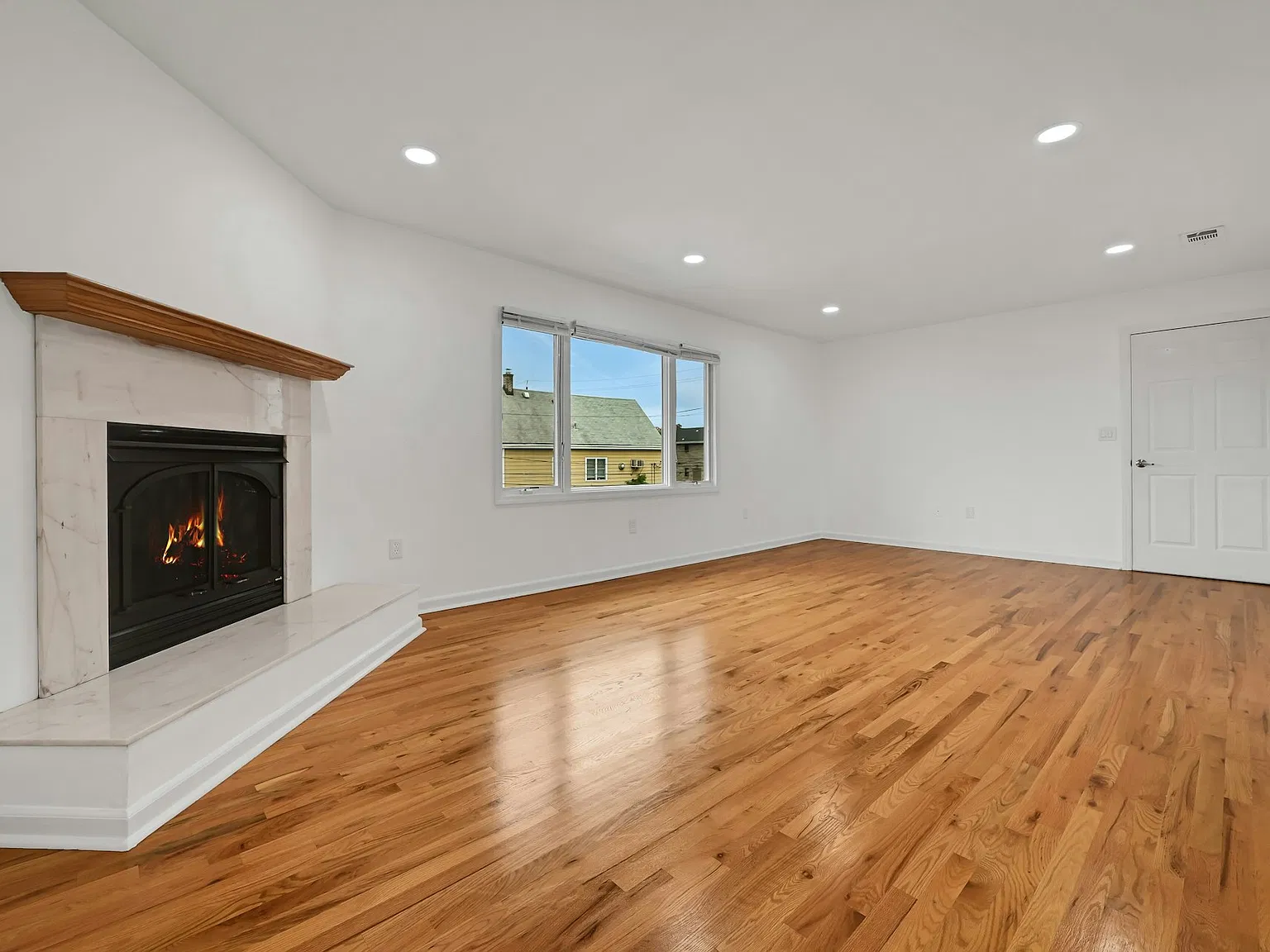 3 bed, $3,100 — Photo 2