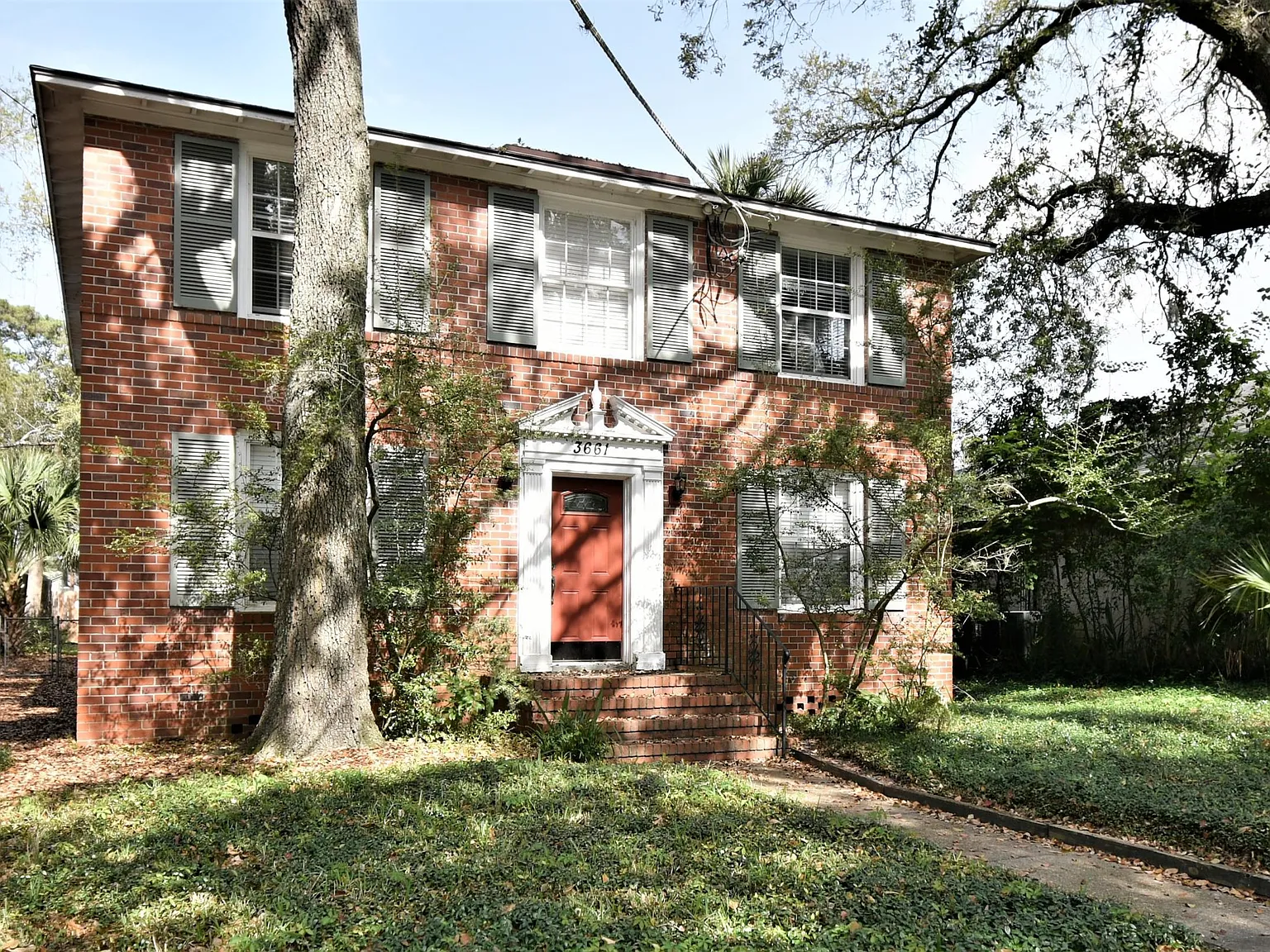 1 bed, 1.0 bath, 745 sqft, $1,075 — Photo 2