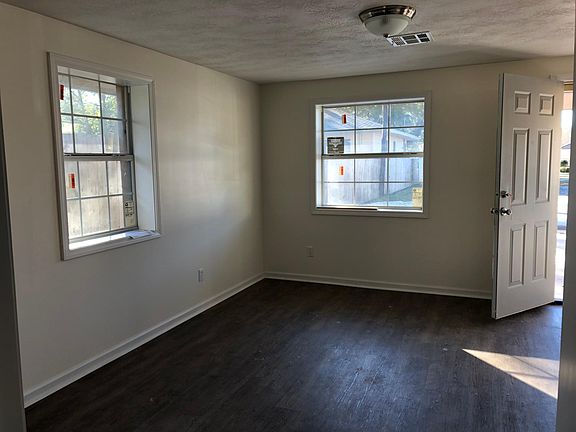 4th image of 507 Alamo St