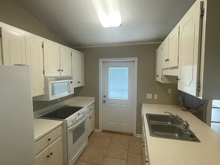 117 Woodleigh Rd — Photo 7