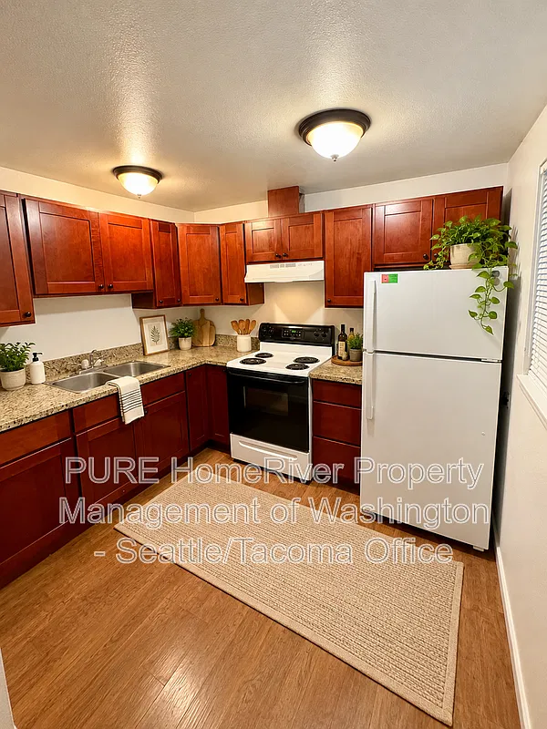 2 bed, 1.0 bath, 600 sqft, $1,800 — Photo 2