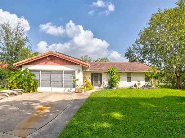 10231 Glacier Ct, Orlando, FL 32821