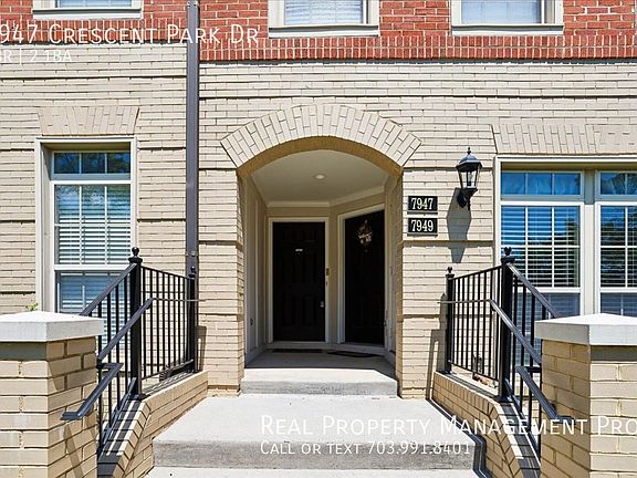 4th image of 7947 Crescent Park Dr