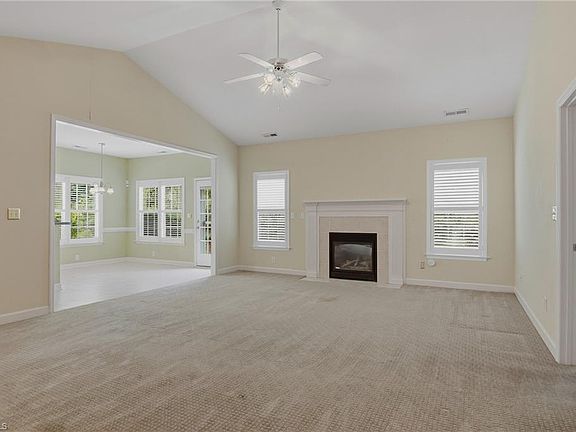 4th image of 139 Brooks Landing Dr