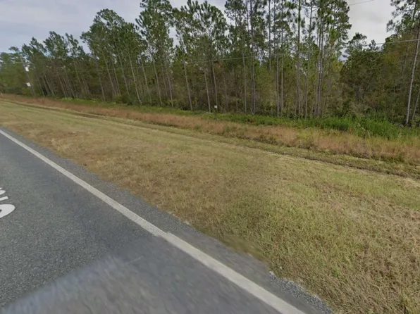 27 Old State Rte #259, Waynesville, GA 31566