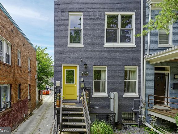 4th image of 710 Kenyon St NW #1