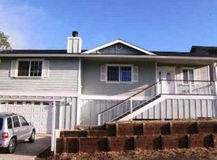 18888 Stonegate Rd, Hidden Valley Lake, CA 95467