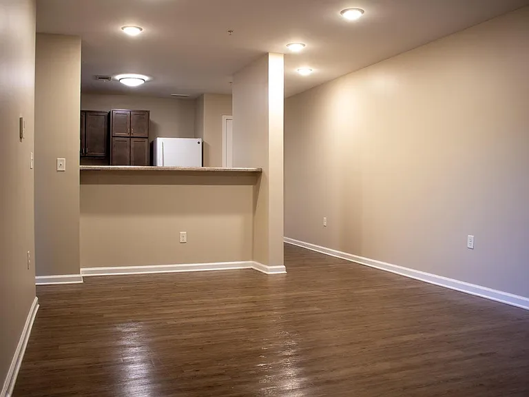 Adair Court — Photo 11