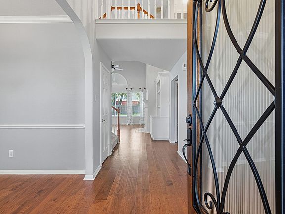 4th image of 1115 Compass Cove Cir